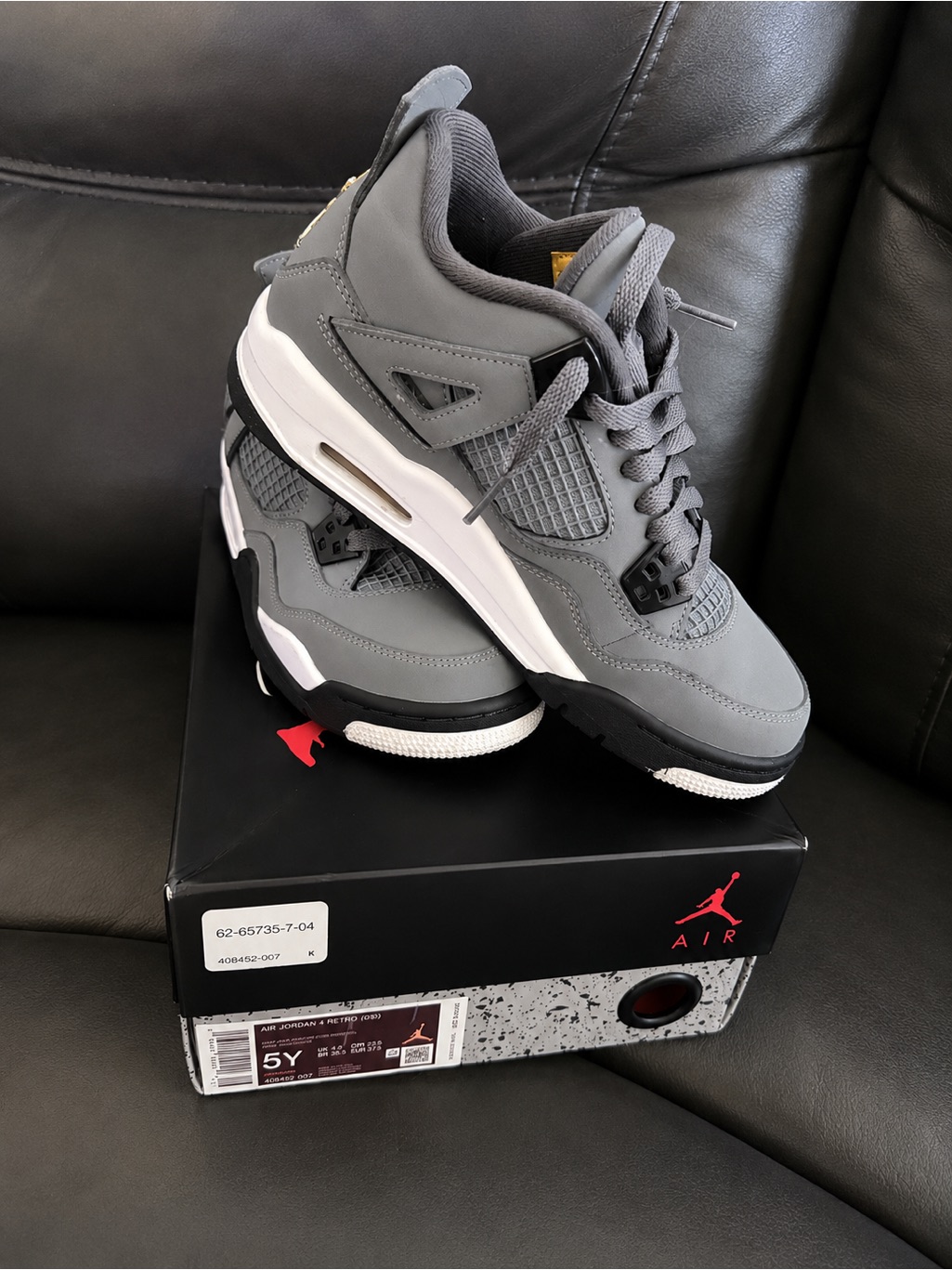 Jordan Retro Sneakers In Grey And Black With White Midsole